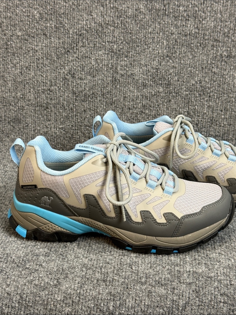 Camel Crown Women’s Waterproof Hiking Boots Light Blue and Gray Size 8.5 NWOT